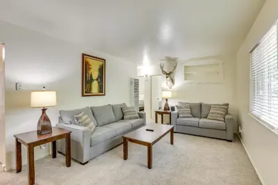 Gallery image of Pet-Friendly South Lake Tahoe Home 2 Mi to Lake in South Lake Tahoe