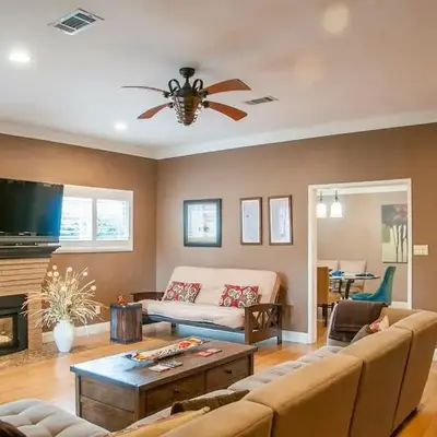 Group Retreat with Hot Tub & Studio