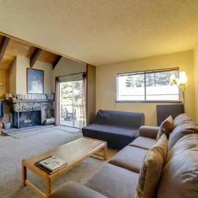 Mammoth Lakes Condo with Fireplace and Mountain Views