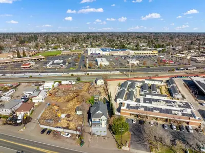 an aerial view of a city with a street at Cozy 1 bdr/1br near downtown in Sacramento