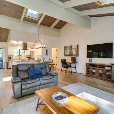 Stylish Incline Village Vacation Rental with AandC!