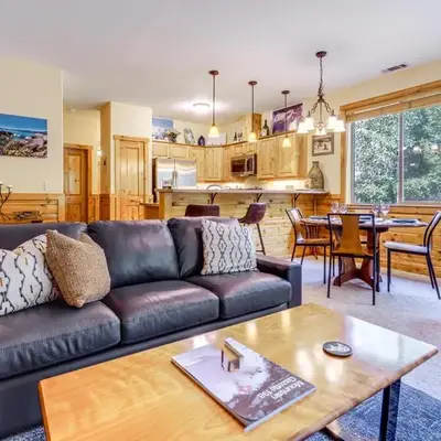 Boulders Truckee Condo Near Donner Lake and Skiing!