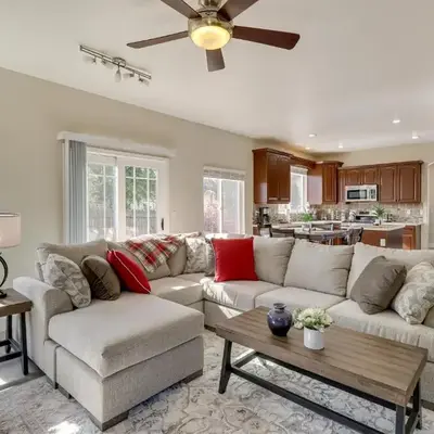 4 Mi to Downtown Reno Family Retreat with Fireplace
