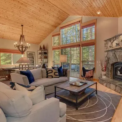 Woodcrest at Tahoe Donner 3BR with Pool Table - 3000 sq ft