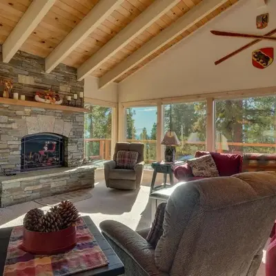 Lake Haven at Dollar Point - Spacious 4 BR w Lake Views