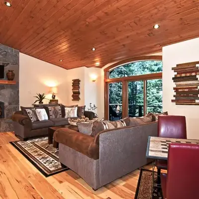 Rooney Ridge - Luxury 2600 Sq Ft