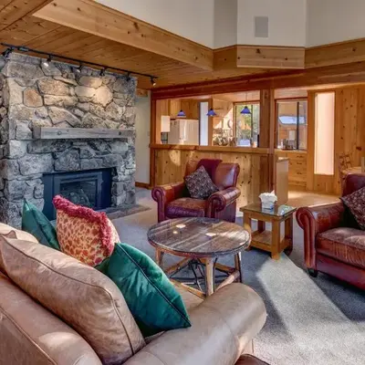 Snowbird Retreat at Northstar - Beautiful 4BR with Private Hot Tub
