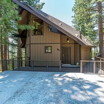 Enjoy the brilliant views of Lake Tahoe from this mountainside Cabin