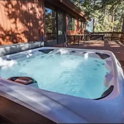 Luna Cabin - 5BR Hot Tub A/C Game Room EV Charger