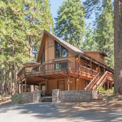 Kevkos Cabin
