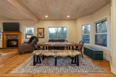 Gallery image of Murph Lodge in Murphys