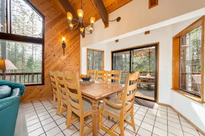 Gallery image of Brother Cabin in Arnold