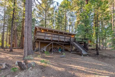 Gallery image of Candys Cottage in Camp Connell