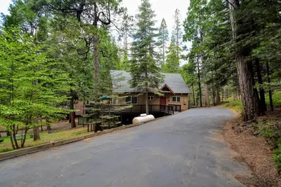 Gallery image of Pops Place in Arnold