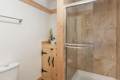 Gallery image of Cozy Bear Cabin in Arnold