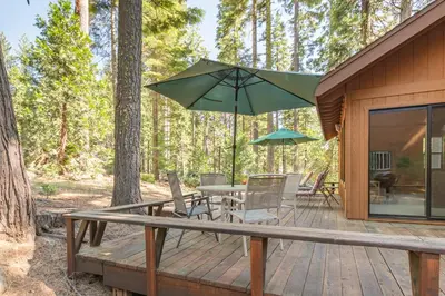 Gallery image of Pinetree Paradise in Dorrington