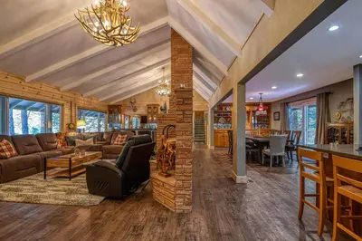 Gallery image of Camp Connell Lodge in Camp Connell