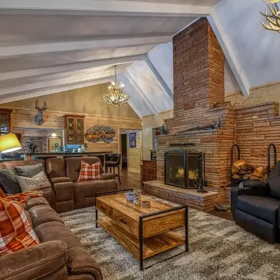 Camp Connell Lodge