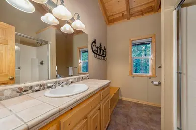 Gallery image of Big Timber Lodge in Arnold
