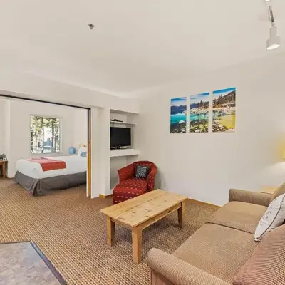 Palisades Tahoe Lodge Rentals Studio #144