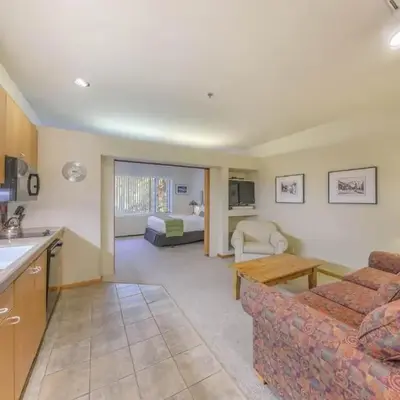 Palisades Tahoe Lodge Rentals Studio #148