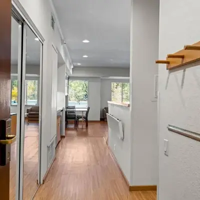 Palisades Tahoe Lodge Rentals Studio #215