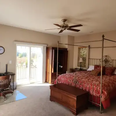 Master Suite Fraser Family Vineyard Stay in Amador