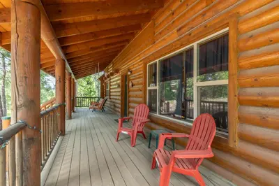 Gallery image of Log Cabin Hideaway in Arnold