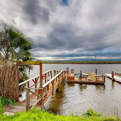 Riverside Retreat in Bethel Island Fish and Boat!