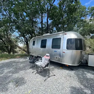 Modern Airstream with amazing view - 10 to 15 minutes from Kings Canyon National Park