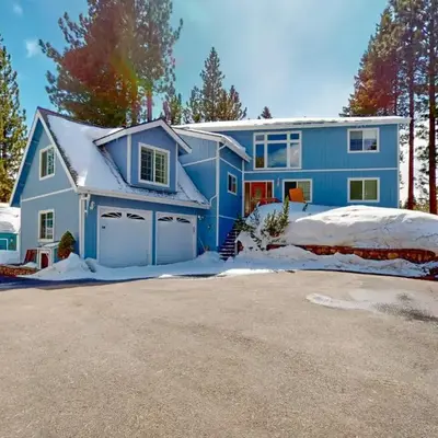 Andria Grove