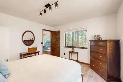 Gallery image of Arnold Adventure House in Arnold