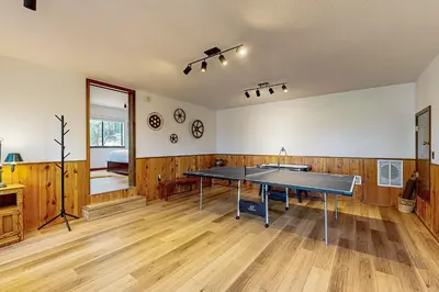 Gallery image of Arnold Adventure House in Arnold