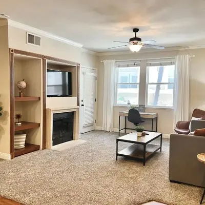 Relaxing 2-BR Apt with Pool Hot Tub Gym and Basketball Court Access
