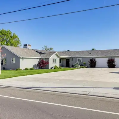 Pet-Friendly Hughson Getaway