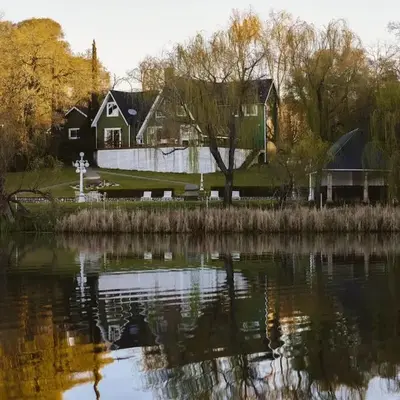 Lakefront Cottage at Lakewood