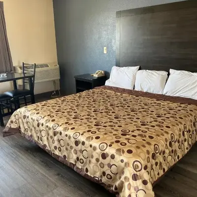 Economy Inn Fresno Yosemite