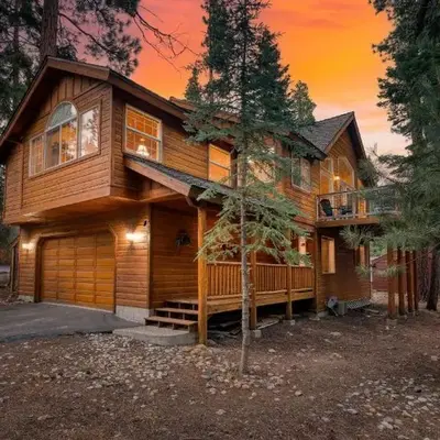 Tahoe Vista by AvantStay Central Location Patio