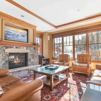 Iron Horse Lodge South 312 by East West Hospitality