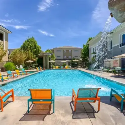 2BR Getaway Pool Gym Basketball Court & Theater Access