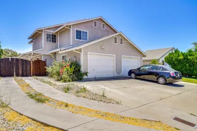 Gallery image of Pet-Friendly Brentwood House with Gas Grill! in Brentwood