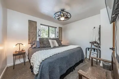 a bedroom with a bed and a window at Ridgeview Retreat Location Meets Comfort AC! in Shaver Lake