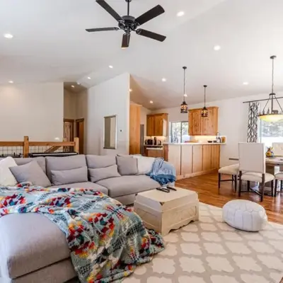 CHALET LU - Modern Luxury 4 bed 2.5 bath Chalet by Lake Baron in South Lake Tahoe