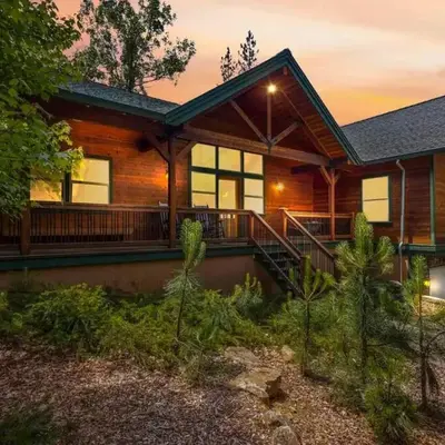 Sierra Haus Cottage with Private Lake Access