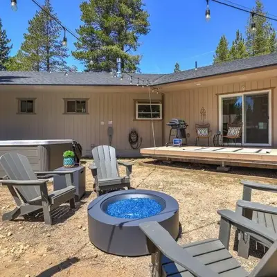 Adventure Awaits - Pets - Hot tub - Fire pit
