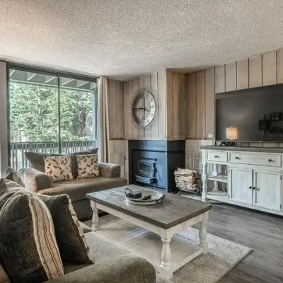 Crestview Bldg A #49 - Spacious 2 Bedroom
