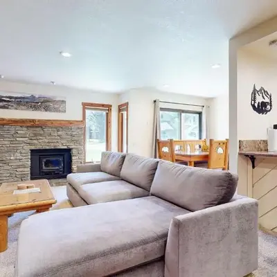 Snowcreek II #279 condo