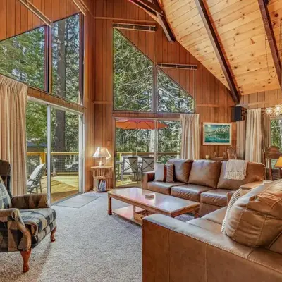 Arnold Chalet Near Town and Calaveras Big Trees!