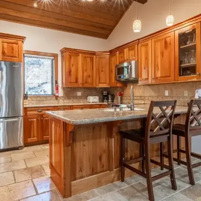 Snowcreek #482 - Updated ! 3 Bedroom + Loft