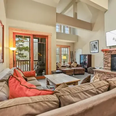 Grandeur at Elevation – 3 Bedroom Loft condo